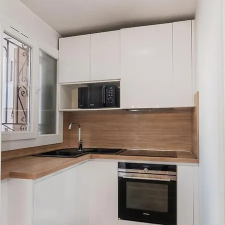 Beautiful 3 - Parking -centre -tram *